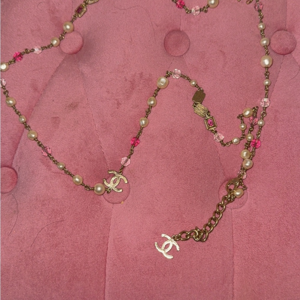 Chanel Pink and Gold Pearl Necklace